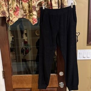 Monrow Black Women's Pants
